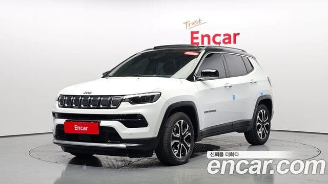 Jeep Compass — фото 1