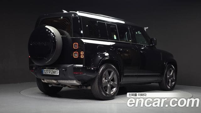 Land Rover Defender — фото 1