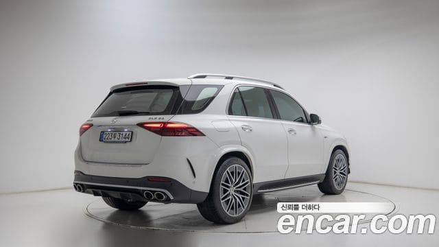 Mercedes-Benz GLE-Class — фото 1