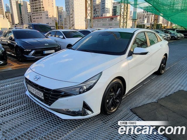 Hyundai Avante — фото 1
