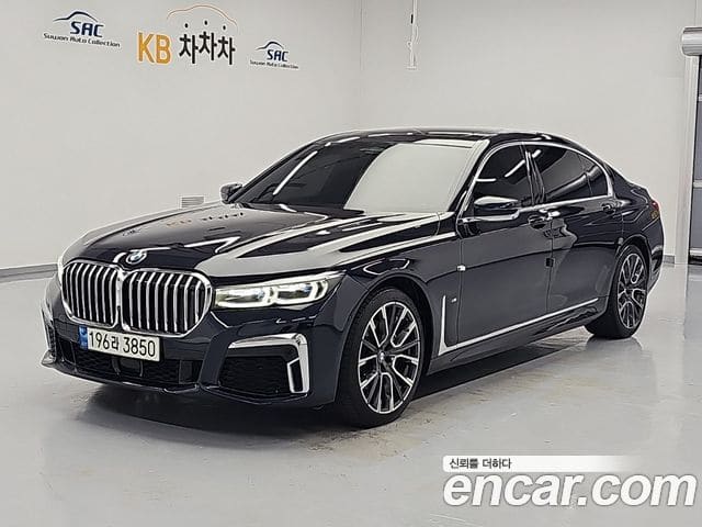 BMW 7 Series — фото 1