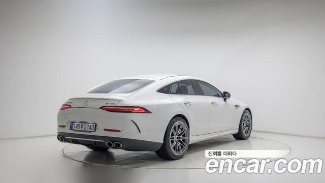 Mercedes-Benz AMG GT — фото 1