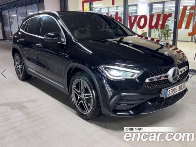 Mercedes-Benz GLA-Class — фото 1