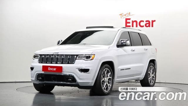 Jeep Grand Cherokee — фото 1