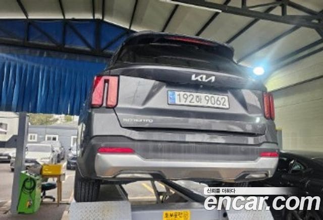 Kia Sorento — фото 1