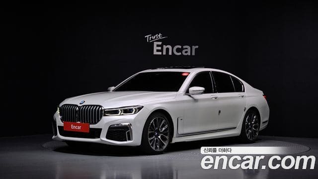 BMW 7 Series — фото 1