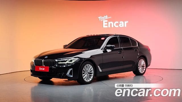 BMW 5 Series — фото 1