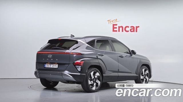 Hyundai Kona — фото 1