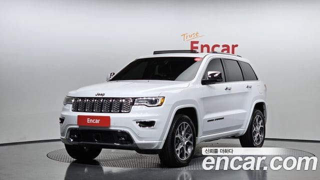 Jeep Grand Cherokee — фото 1