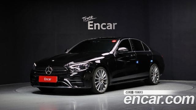 Mercedes-Benz E-Class — фото 1