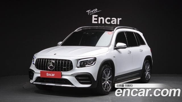 Mercedes-Benz GLB-Class — фото 1