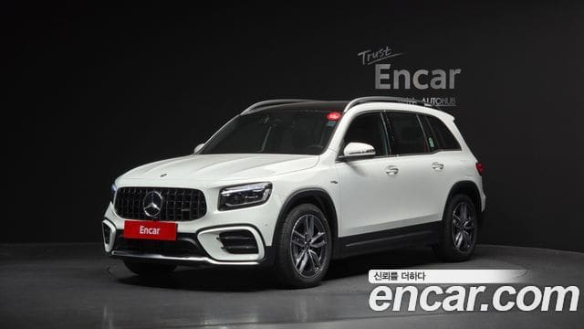 Mercedes-Benz GLB-Class — фото 1