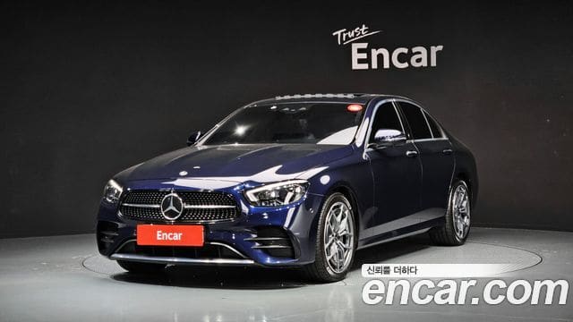 Mercedes-Benz E-Class — фото 1