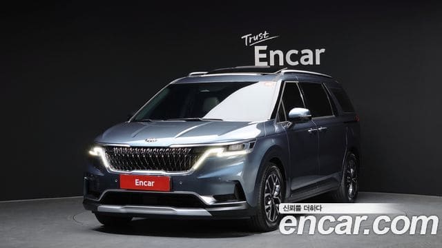 Kia Carnival — фото 1