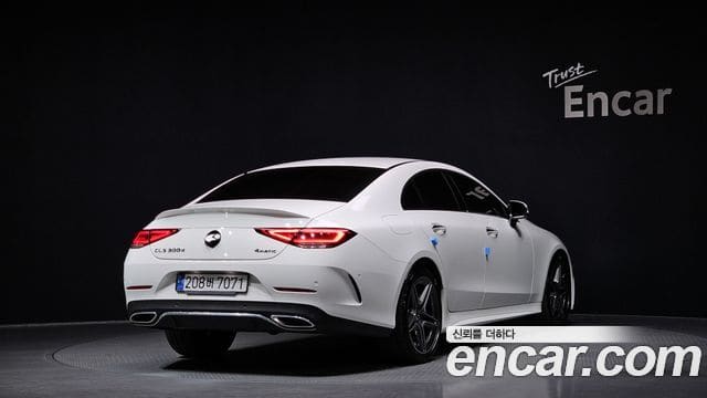 Mercedes-Benz CLS-Class — фото 1