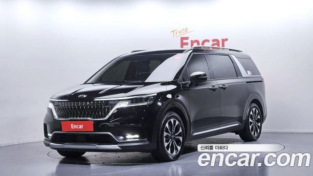 Kia Carnival — фото 1