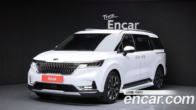 Kia Carnival — фото 1