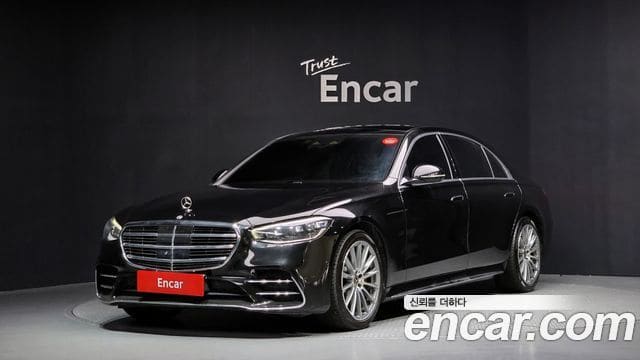 Mercedes-Benz S-Class — фото 1