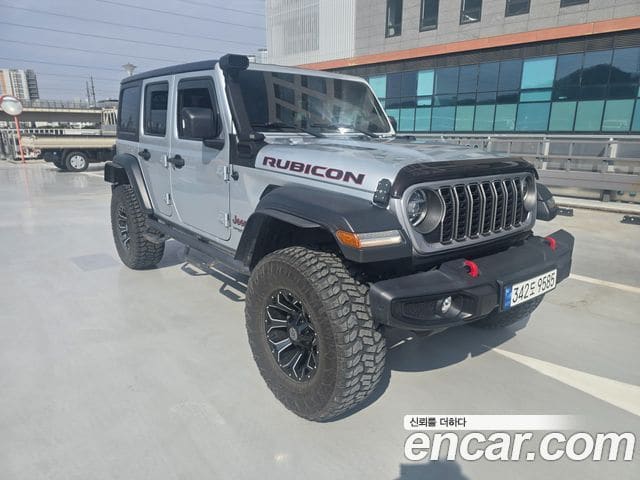 Jeep Wrangler — фото 1