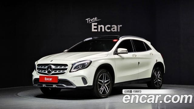 Mercedes-Benz GLA-Class — фото 1