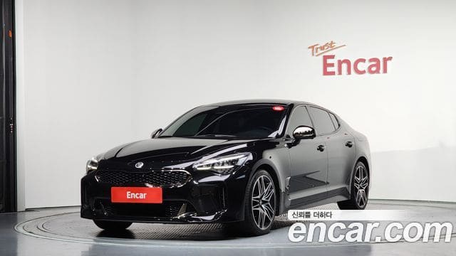 Kia Stinger — фото 1