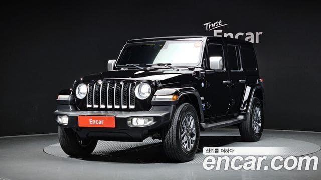 Jeep Wrangler — фото 1