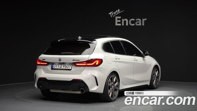 BMW 1 Series — фото 1