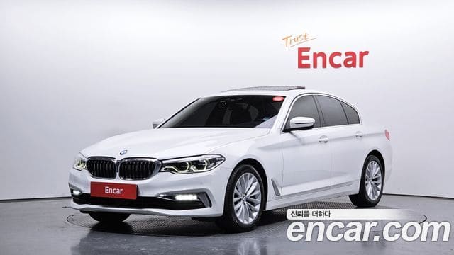 BMW 5 Series — фото 1
