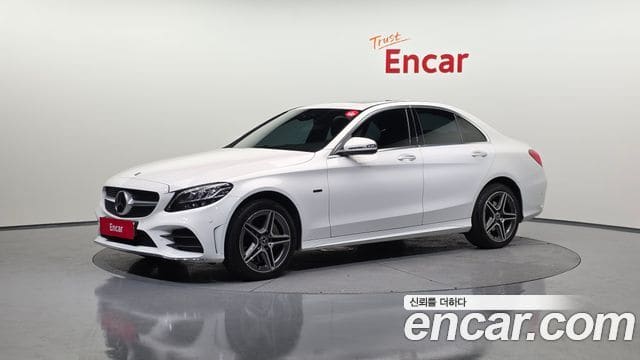 Mercedes-Benz C-Class — фото 1