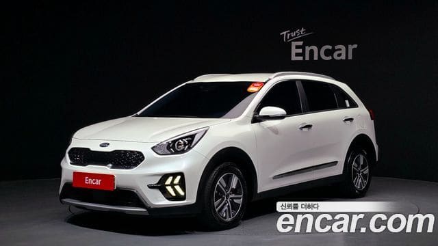 Kia Niro — фото 1