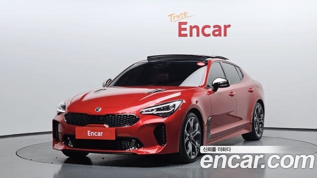 Kia Stinger — фото 1