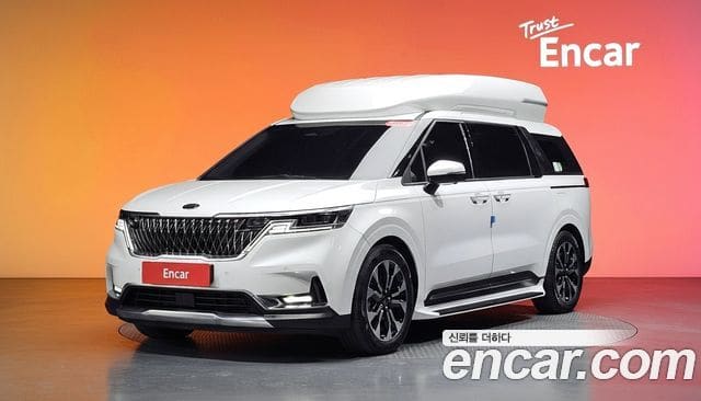 Kia Carnival — фото 1