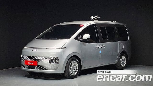 Hyundai Staria — фото 1