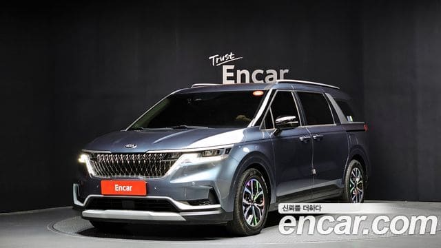 Kia Carnival — фото 1