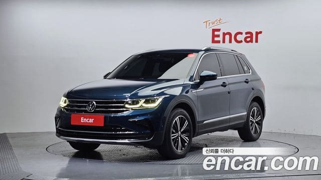 Volkswagen Tiguan — фото 1