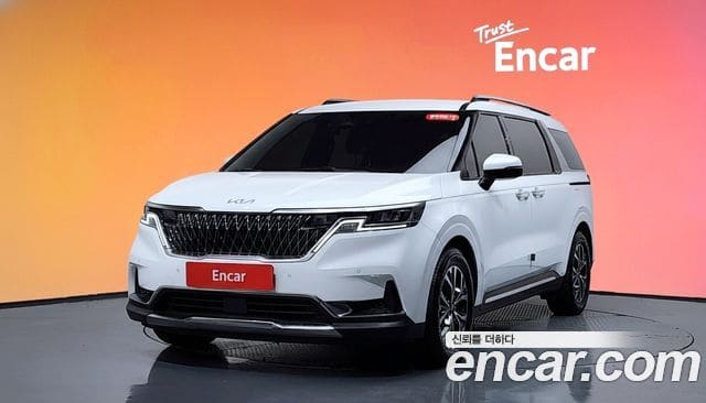 Kia Carnival — фото 1