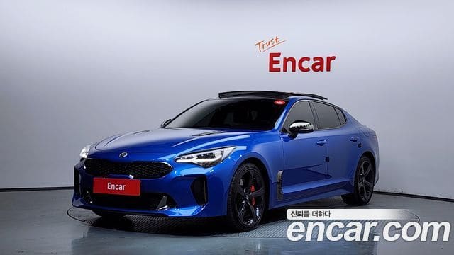 Kia Stinger — фото 1