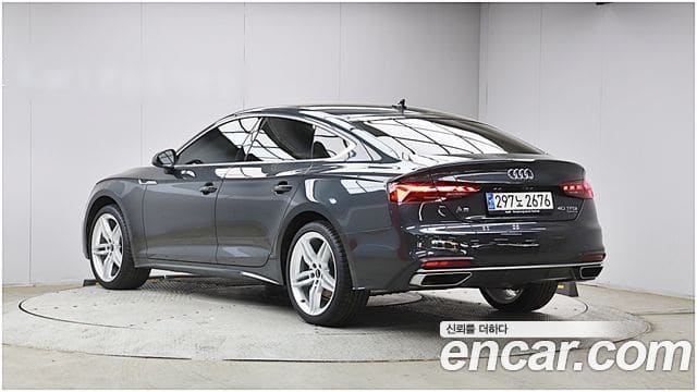 Audi A5 — фото 1