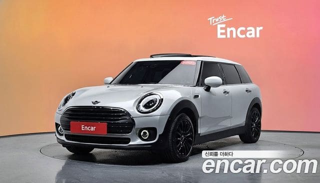Mini Cooper Clubman — фото 1