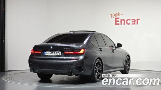 BMW 3 Series — фото 1