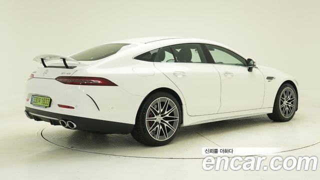 Mercedes-Benz AMG GT — фото 1