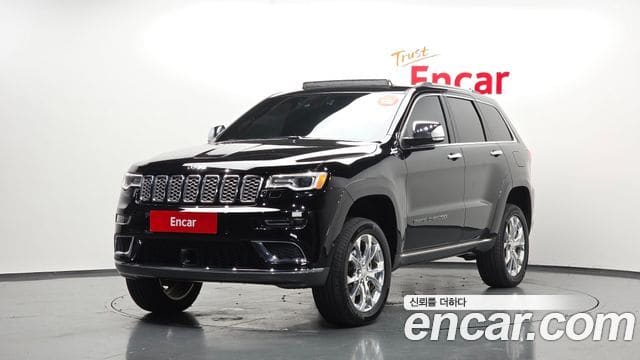 Jeep Grand Cherokee — фото 1