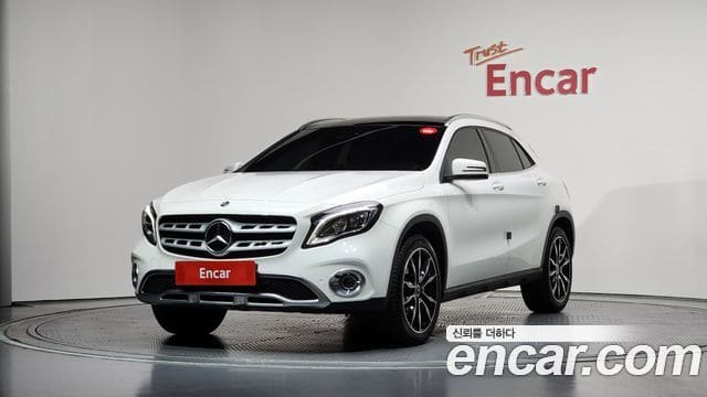 Mercedes-Benz GLA-Class — фото 1