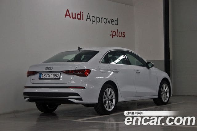 Audi A3 — фото 1