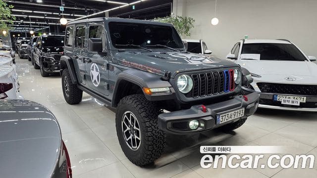 Jeep Wrangler — фото 1