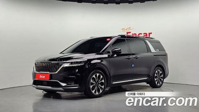 Kia Carnival — фото 1