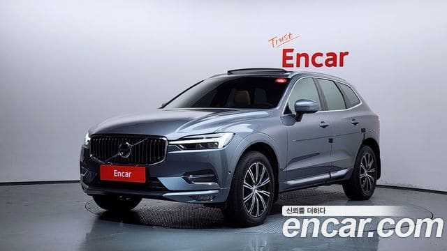 Volvo XC60 — фото 1