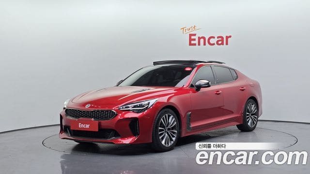 Kia Stinger — фото 1