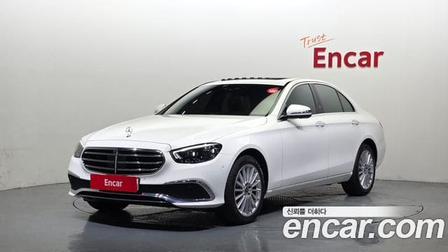 Mercedes-Benz E-Class — фото 1