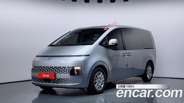 Hyundai Staria — фото 1